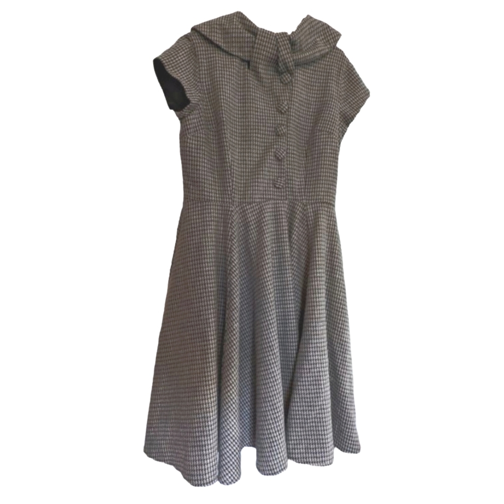 1940s style hounstooth dress in heavy wool cotton mix